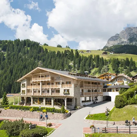 Hotel Portillo Dolomites 1966'-2