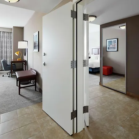 Hampton Inn & Suites Mt. Prospect-2