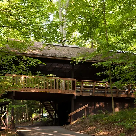 The Inn At Honey Run Millersburg-3