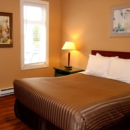 Hotel Squamish-3