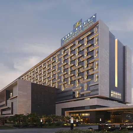 The Leela Ambience Convention Hotel Delhi-3