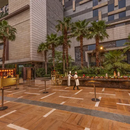 The Leela Ambience Convention Hotel Delhi-2