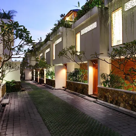 Villa Kayu Raja-2