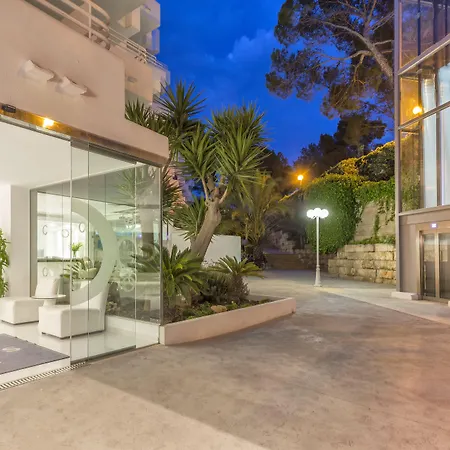 Fergus Style Cala Blanca Suites-2