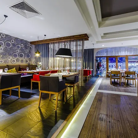 Hotel Bristol Tradition And Luxury-3