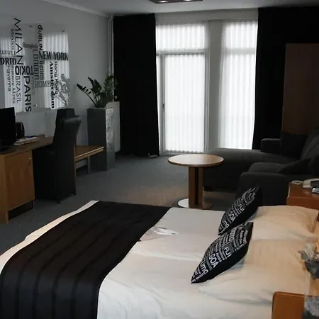 Hotel&Appartementen Royal-2