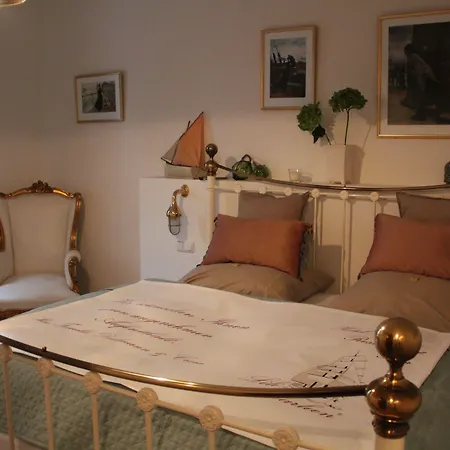 Hotel Lili Marleen-2
