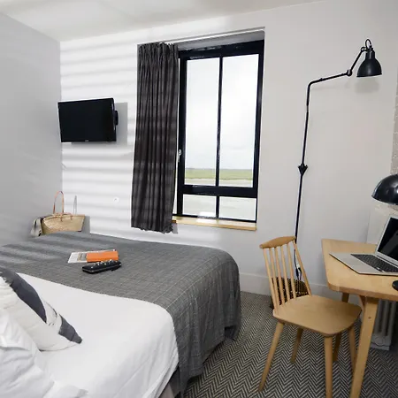 Hotel Les Pilotes-2