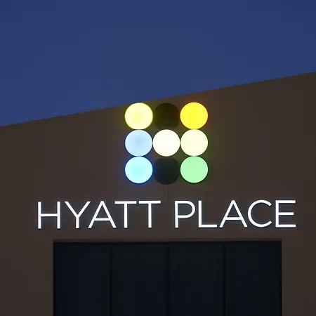 Hyatt Place Dubai Al Rigga-3