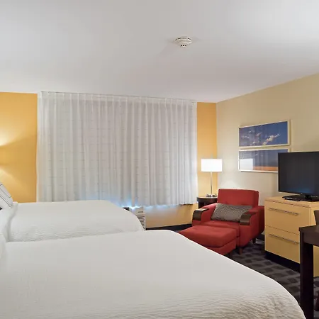 Towneplace Suites By Marriott Garden City-2