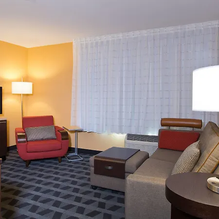 Towneplace Suites By Marriott Garden City-3