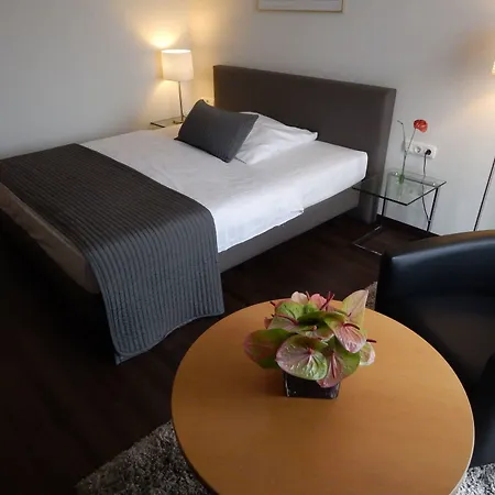 Hotel Schweizer Hof-2