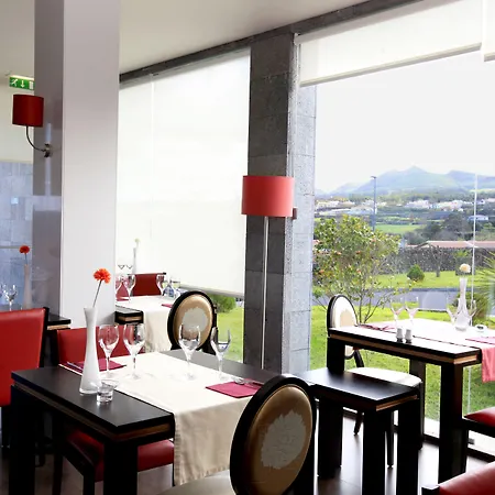 Hotel Vale Do Navio-3