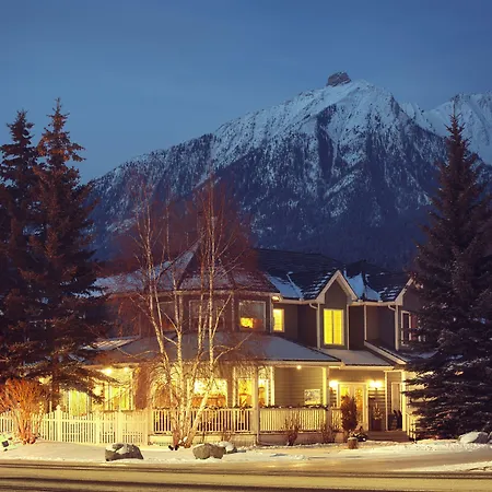 Lady Macdonald Country Inn-2