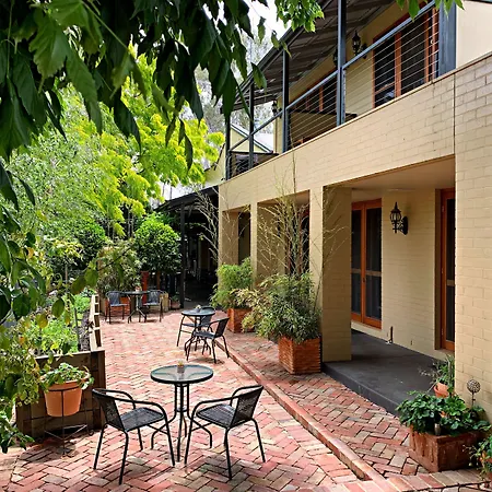 Cocknbull Boutique Hotel Echuca-3