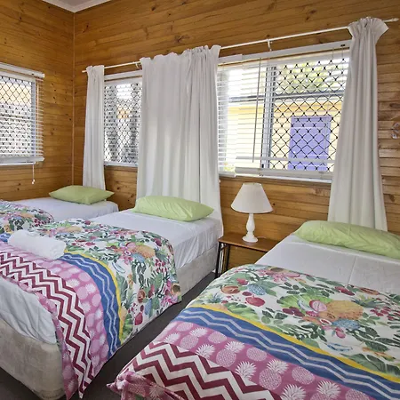 Bargara Gardens Boutique Villas-3