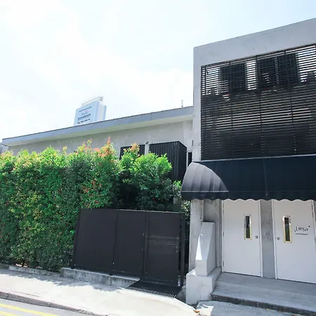 Lloyd'S Inn-2
