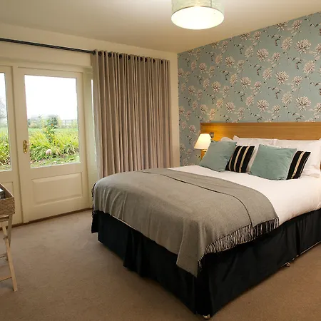 The Marquess Of Exeter-3