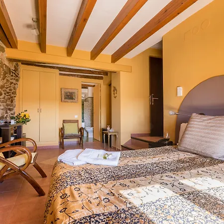 Hotel Cal Llop-2