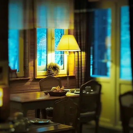 Auberge De La Poulcière-3