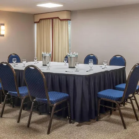 Radisson Hotel Hauppauge-Long Island-2