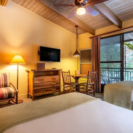 Yosemite Valley Lodge-2