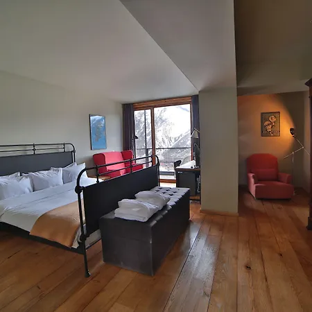 Rooms Hotel Kazbegi-3