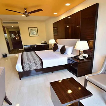 Hotel Calangute Central-2
