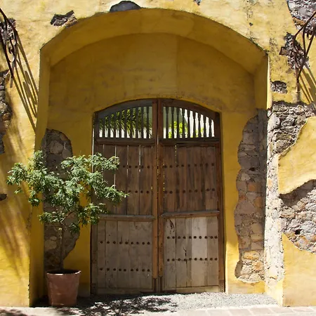 Casa Mision de San Miguel-2