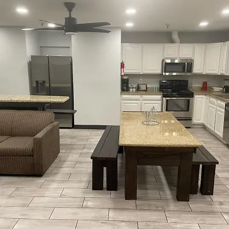 Pinetop Studio Suites-2