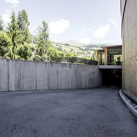 Hotel Arnica Scuol - Adults Only-3