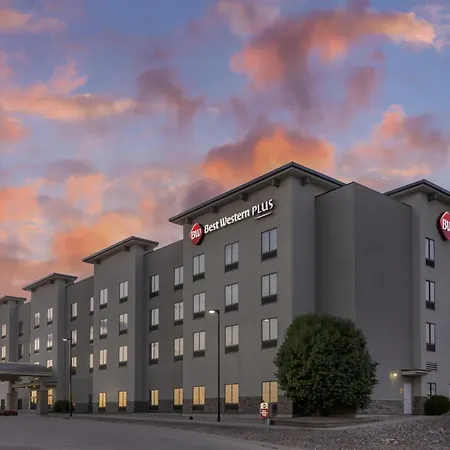 Best Western Plus Williston Hotel & Suites-2