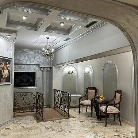 Hotel Roma & Tours-3