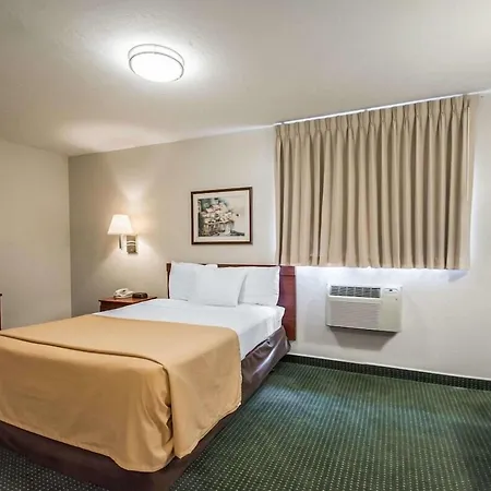Suburban Studios Melbourne Airport-2