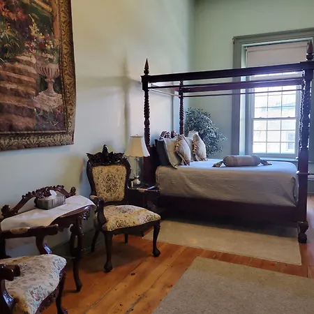 Baldachin Inn-3