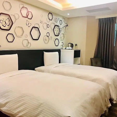 Hub Hotel Tucheng-3