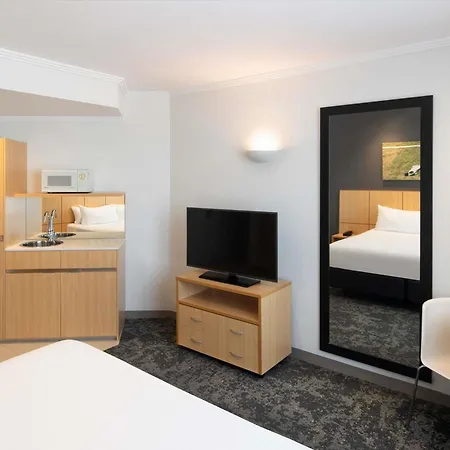 Mercure Sydney Bankstown-3
