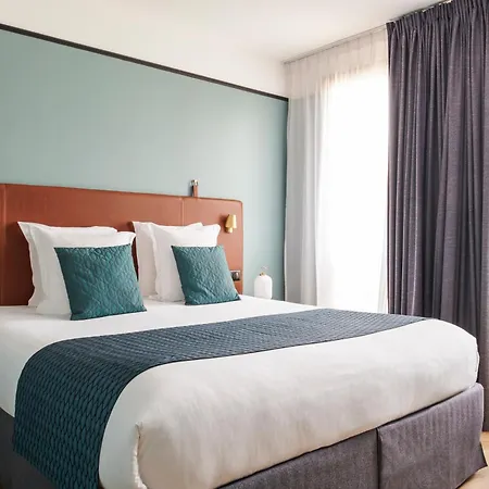 Maison Des Ambassadeurs, A Small Luxury Hotels-2