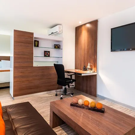 Bogota 100 Design Hotel By Sarasti-3