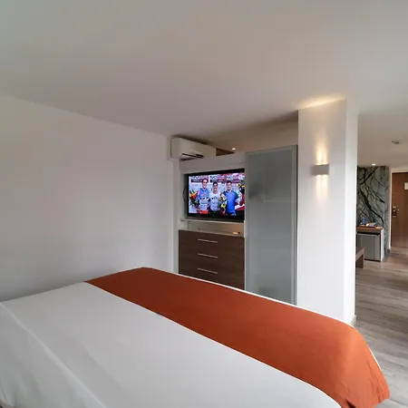 Bogota 100 Design Hotel By Sarasti-2