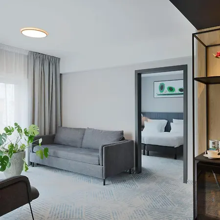 Q Hotel Plus Wroclaw-2
