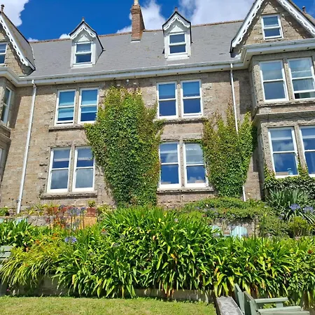 Hotel Penzance Harbour View-3