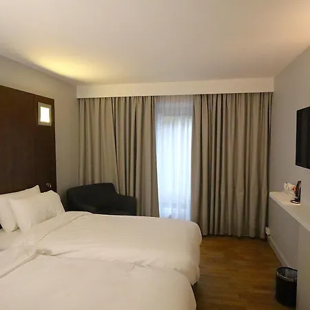 Park Inn By Radisson Birmingham Walsall-2