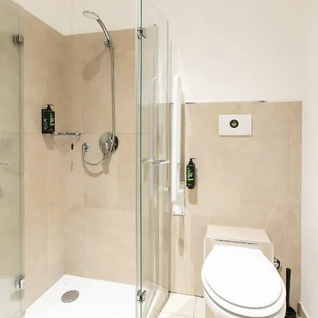 B&B Hotel Savona-3