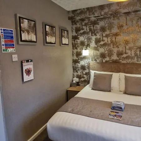 Corona Blackpool-2