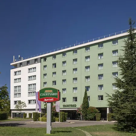 Courtyard By Marriott Toulouse Airport-3