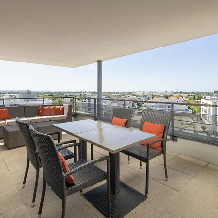 Courtyard By Marriott Toulouse Airport-2