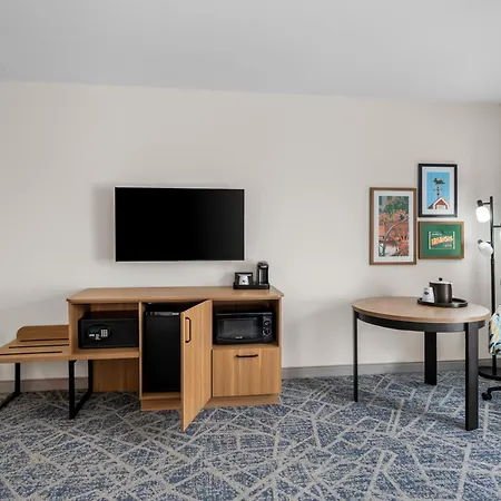 Hampton Inn - Monticello-3