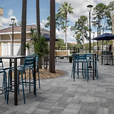 Hampton Inn & Suites Lake City-3