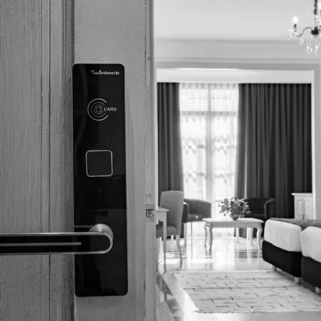 Majestic Hotel-2